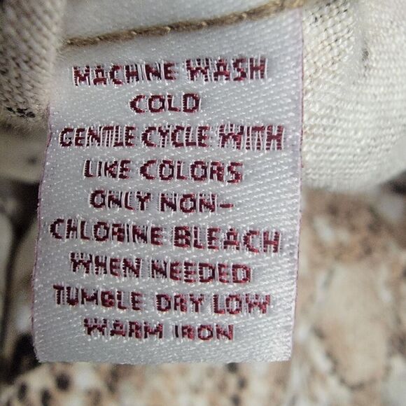 JM Collection Heavyweight Linen Top Womens 18 Button Blouse Animal Print - Picture 13 of 16